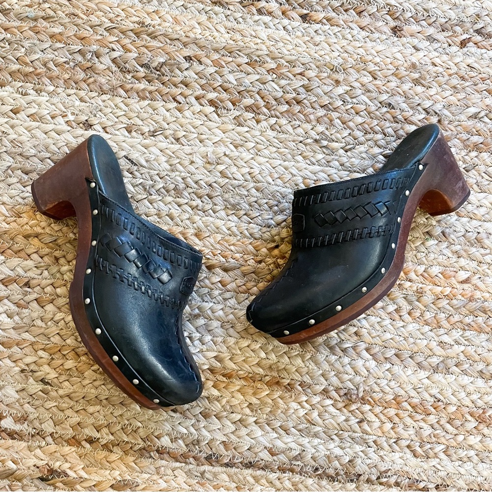 Ugg • Wooden and Leather Clogs • 8